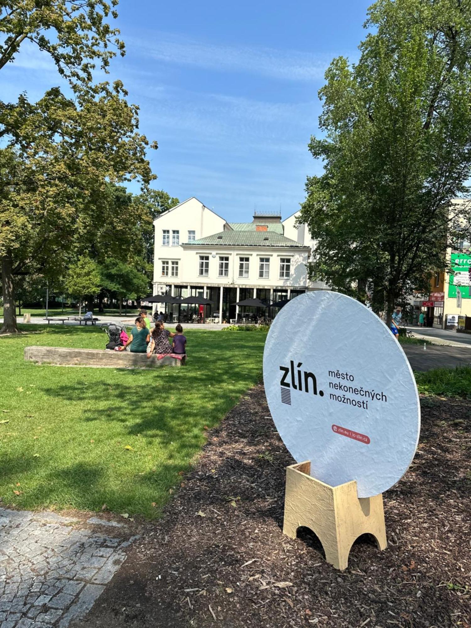 Apartamento Rezidence Sadova Zlín Exterior foto
